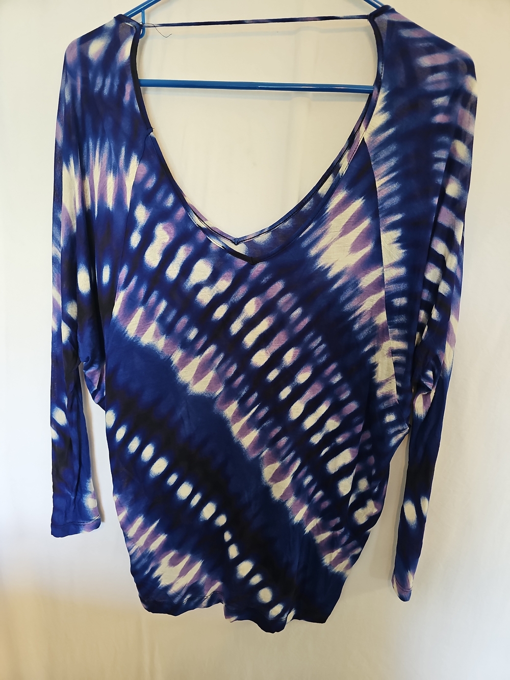 Express-Blue & Purple Tie-Dye V-Neck Long Sleeve Top | Size Small - Picture 5 of 7